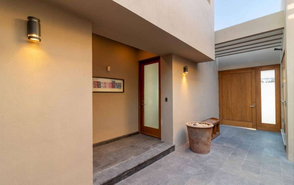 Loreto Founders Discover your dream retreat in this stunning, fully furnished, turn-key custom home in Loreto Bay, just one lot back from the pristine beach. This modern three-level residence offers 3 spacious bedrooms and 3 full bathrooms, designed with contemporary finishes and thoughtful details throughout.Key Features:Prime Location: Steps from the community pool and a short stroll to vibrant restaurants and charming shops.Ocean – Founders 108, Loreto, Loreto, BS