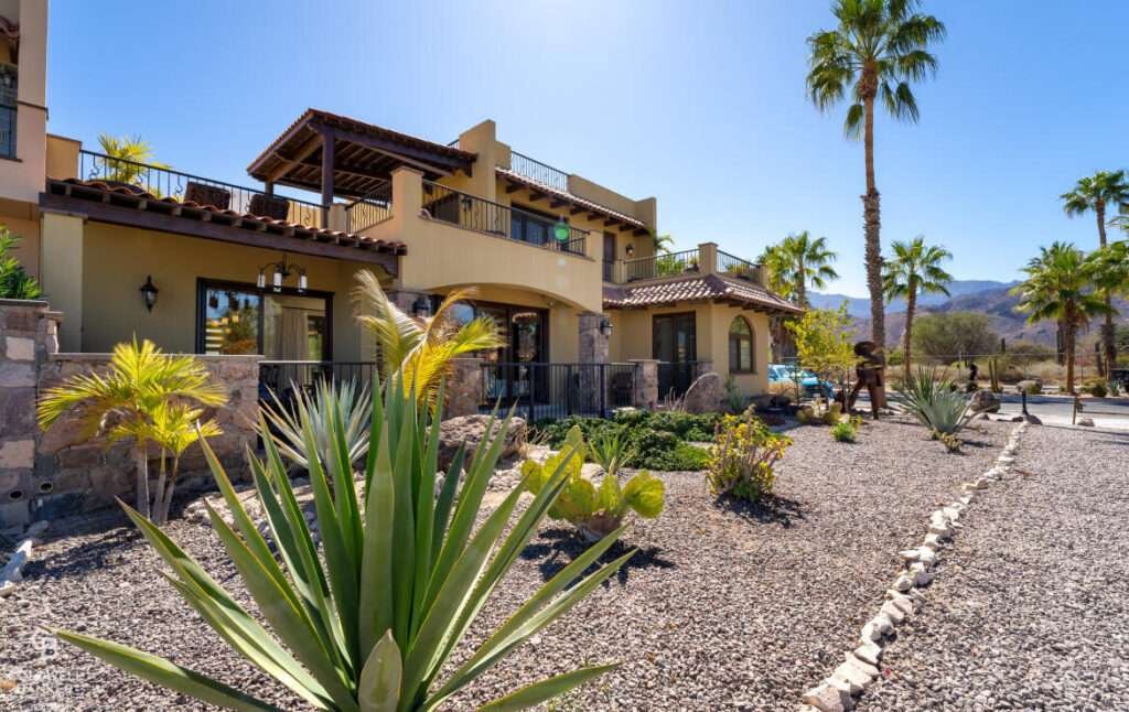 Loreto Founders Discover the perfect blend of Mexican contemporary design and modern comfort in this meticulously maintained, turnkey home in the heart of Loreto Bay. Overlooking the 9th hole with unobstructed – Sendero Pablo Fdz., Loreto, BS