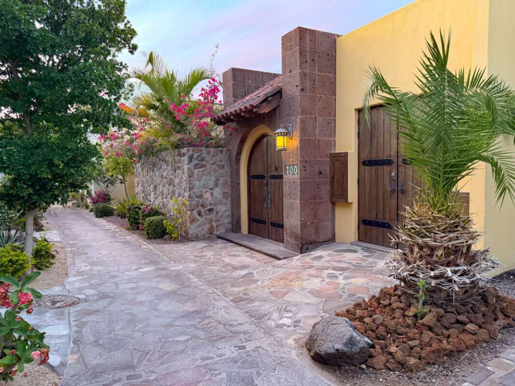 Loreto Founders Welcome to Casa Mariposa, a hacienda-style custom beachfront residence on the pristine shores of Loreto Bay. This thoughtfully designed home offers indoor/outdoor living, sweeping Sea of Cortez and island – 100 Callejon Cathie and beachfront, Loreto, BS