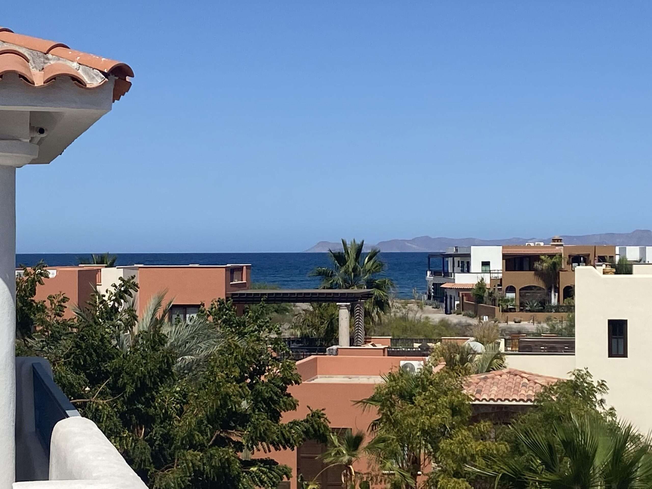 Loreto Agua Viva AV 21/22 is a distinctive 3-bedroom, 3-bath customized residence, offering stunning sea and mountain for sale